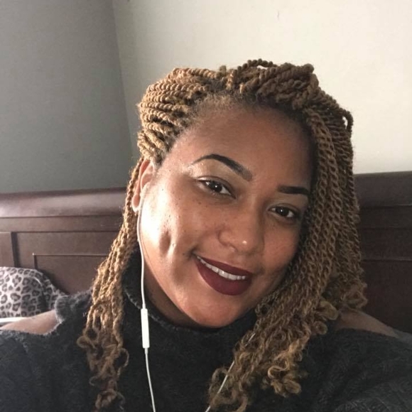 Meet your Posher, Tiesha - Picture 1 of 1